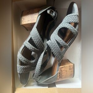 Indigo Rd Gray Fabric Sandal, Size 10